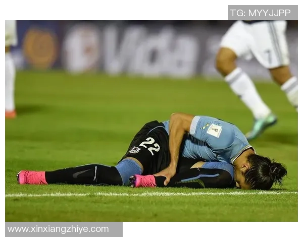 足球明星受伤瞬间大集合见证他们在逆境中的坚韧与勇气 足球明星受伤瞬间大集合见证他们在逆境中的坚韧与勇气